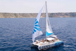 Palma de Mallorca: Deluxe Catamaran Sailing Tour with Meal