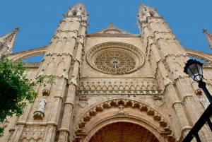 Palma de Mallorca: City Walking Tour with The Cathedral