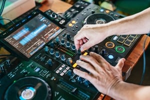 Palma de Mallorca: Impreza na łodzi z DJ-em w ciągu dnia