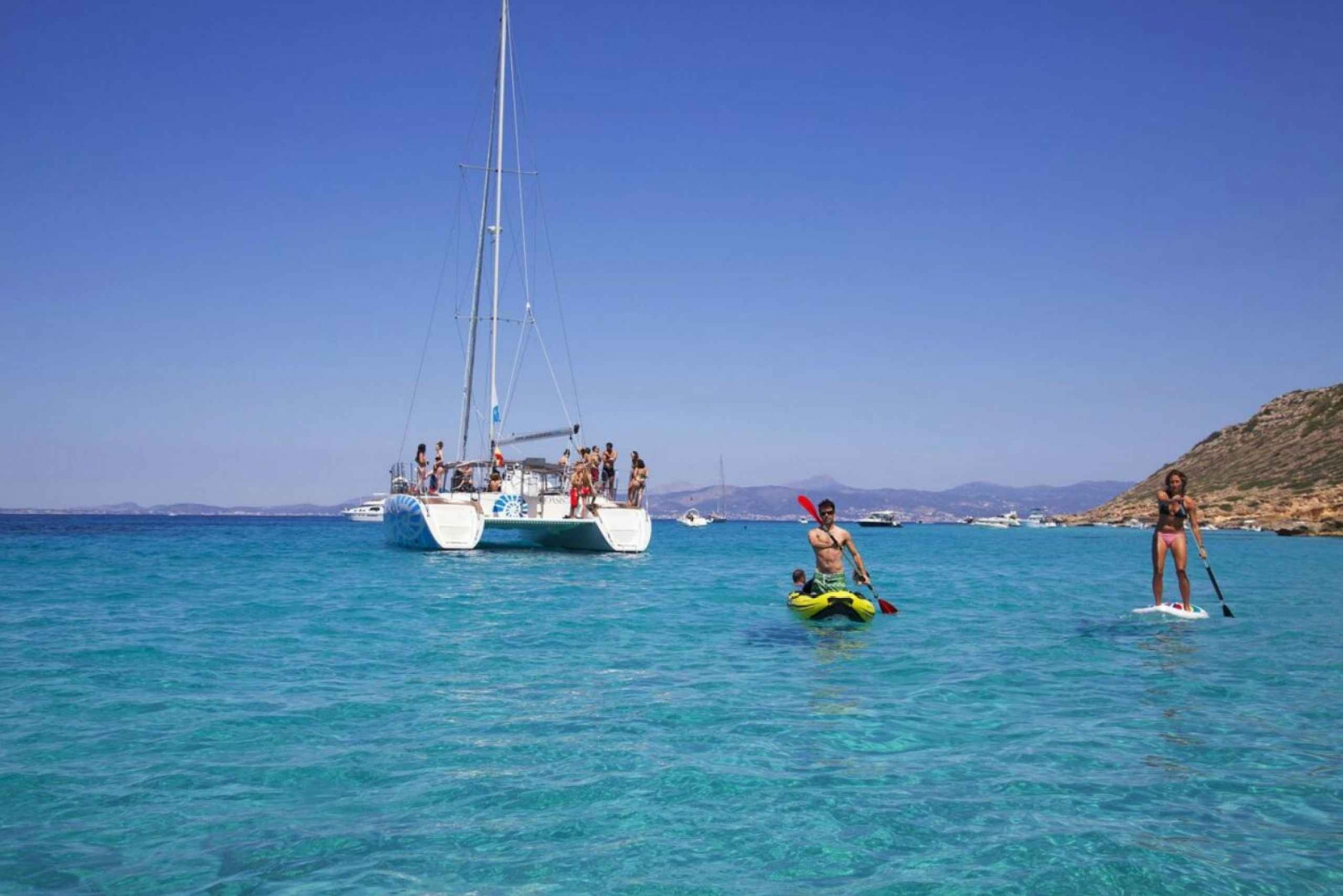 Palma de Mallorca: Deluxe Catamaran Sailing Tour with Meal