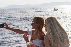 Palma de Mallorca: Deluxe Katamaran Segeltour mit Mahlzeit