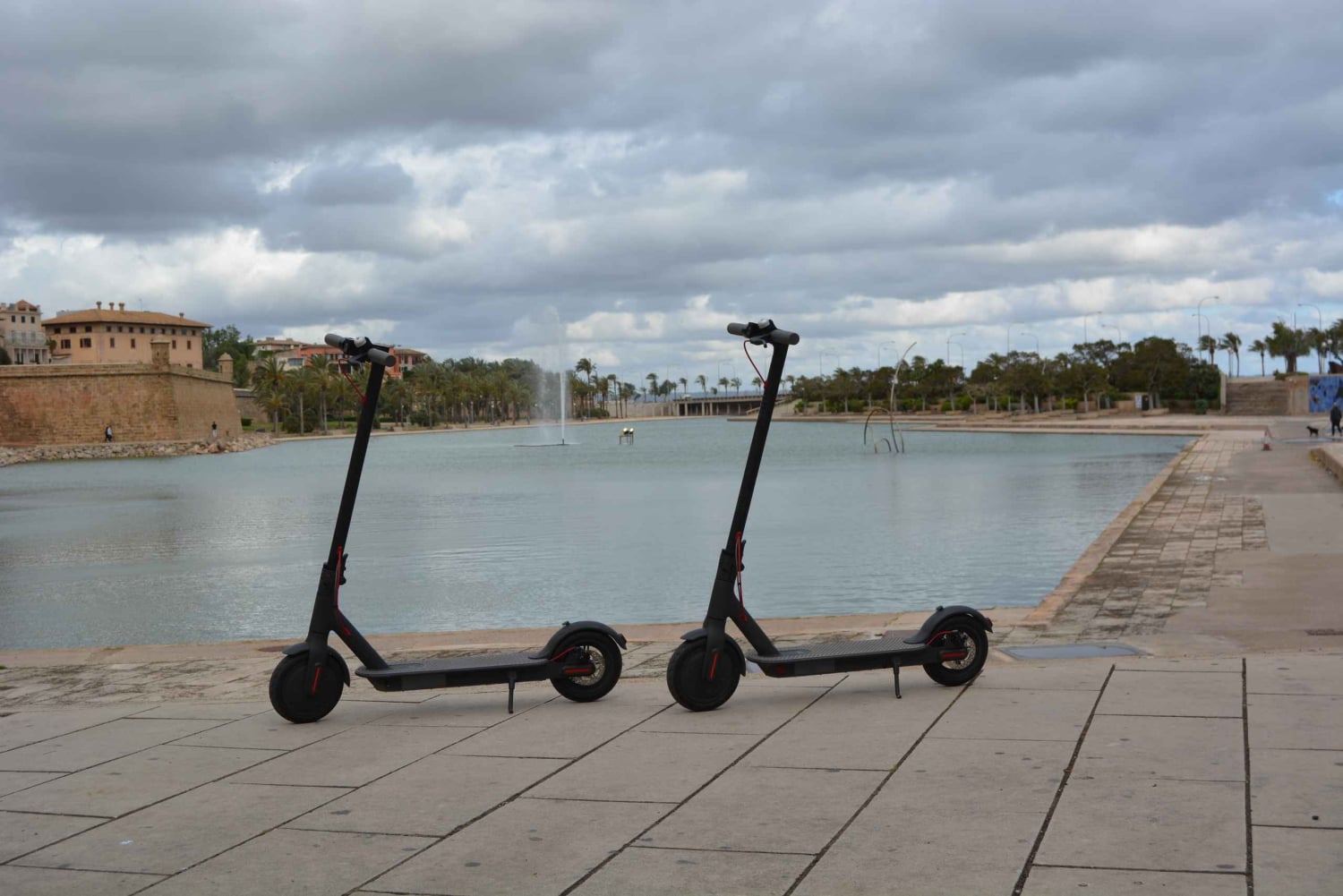 Palma di Maiorca: noleggio scooter elettrico