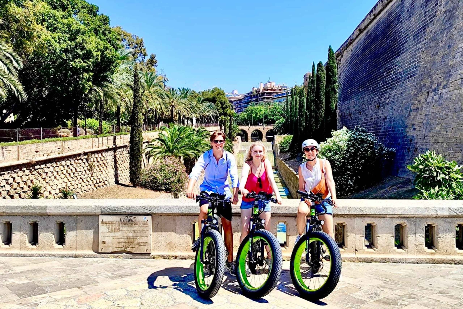 Palma de Mallorca: Exclusive Fat Tire e-Bike Rental