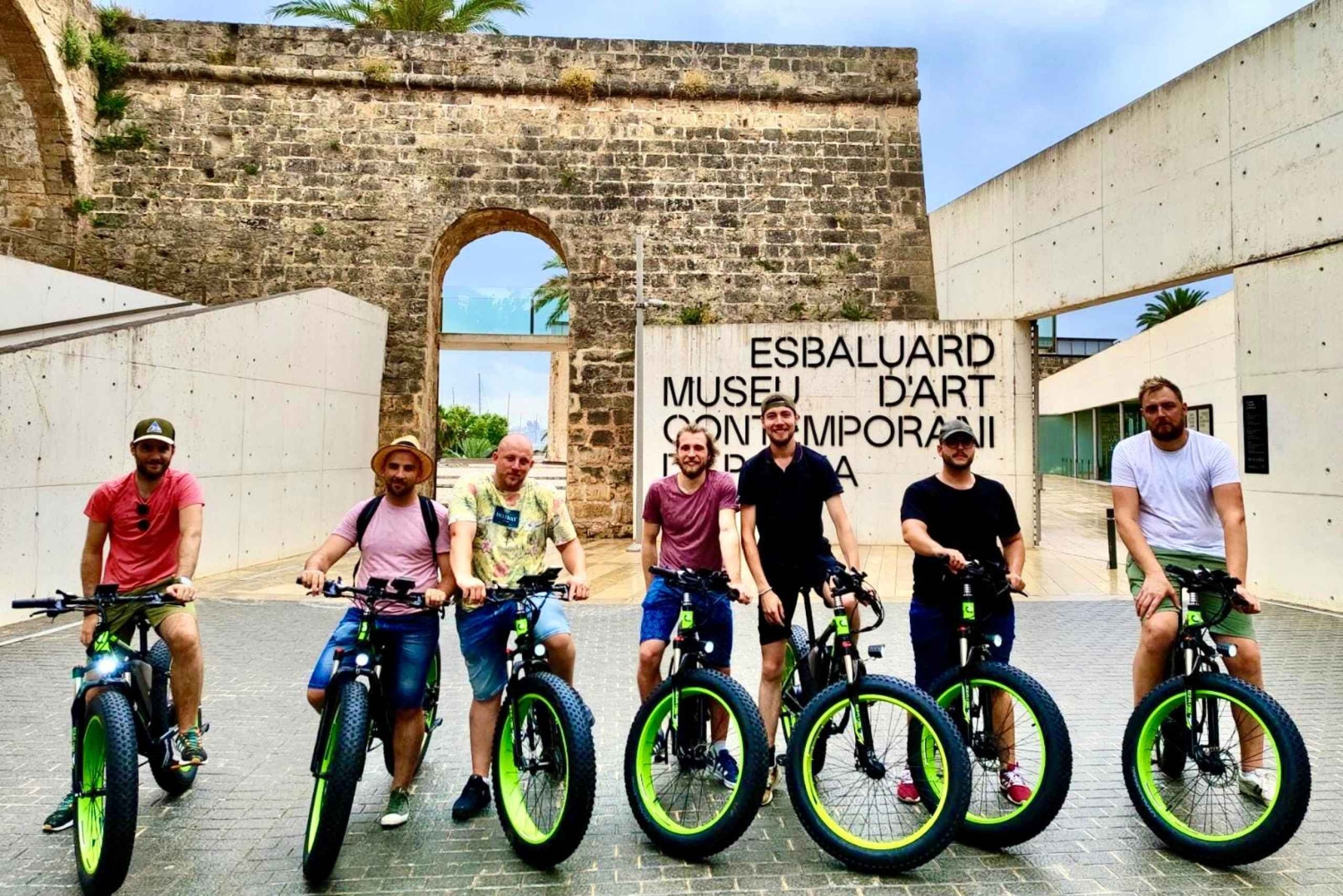 Palma de Mallorca: Exclusive Fat Tire e-Bike Rental