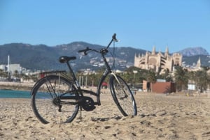 Wycieczka rowerowa z przewodnikiem po Starym Mieście w Palma de Mallorca