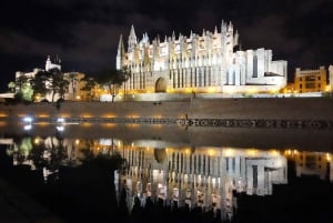 Palma de Mallorca: Old Town Tour and Tapas Bar by Night