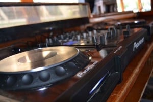 Palma de Mallorca: Palma Bay Båttur med snorkling