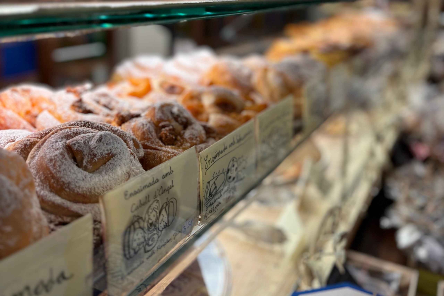 Palma de Mallorca: Tour guiado privado a pie con tapas