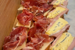 Palma de Mallorca: Tour guiado privado a pie con tapas