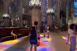 Palma de Mallorca: Tour guiado privado a pie con tapas