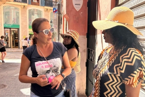 Palma de Mallorca: Tour guiado privado a pie con tapas