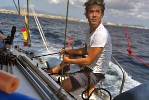 パルマ デ マヨルカ：船長とタパス付きセーリング ボート トリップ