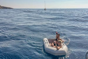 パルマ デ マヨルカ：船長とタパス付きセーリング ボート トリップ