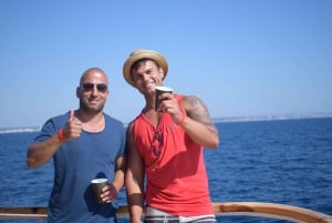 Palma de Mallorca: Sunset Boat Tour with DJ and Dance Floor