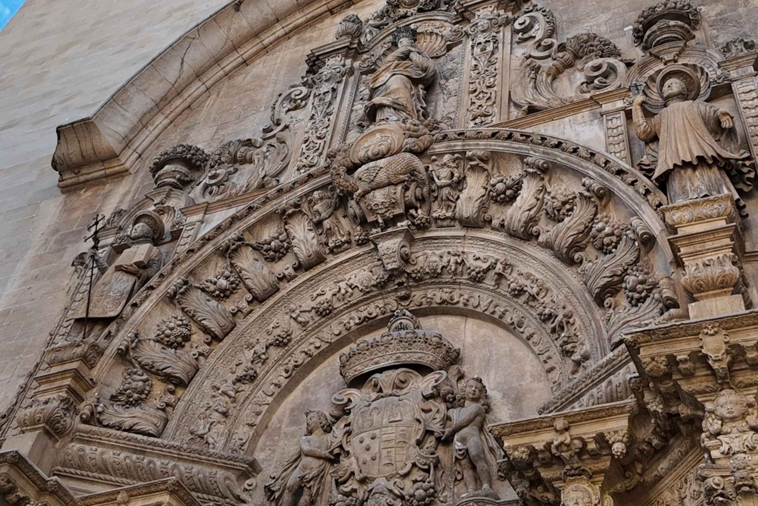 Palma: Lyxig elcykeluthyrning med föreslagna rutter