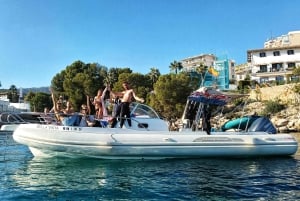 Palma Mallorca: Private Boat Trip with Water Toys