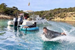 Palma Mallorca: Private Boat Trip with Water Toys