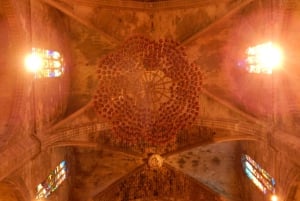 Palma: Rundvisning i den gamle bydel og skip køen-billet til katedralen