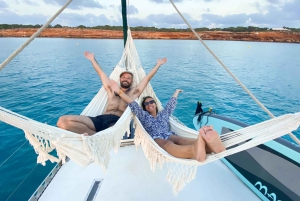 Palma: escursione privata di mezza giornata in barca a vela con tapas e bevande