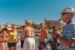 Palma: Paseo en Barco por Punta Negra y Ses Illetes con Música en Vivo