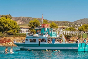 パルマ：プンタ ネグラとセス イリェテスのボート ツアーとライブ音楽