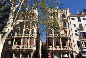 Palma: Walking Tour with Mediterranean Delicacies