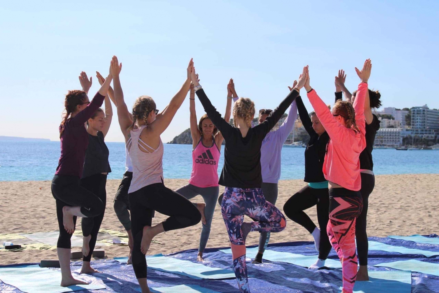 Mallorca: Yoga and Brunch on Palmanova Beach