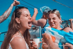 Playa de Palma: Festa em um barco com DJ, buffet e entretenimento