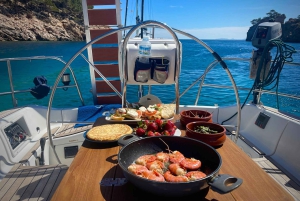 ポリェンサ／アルクディア：フォルメントル岬でセーリングを楽しむ1日