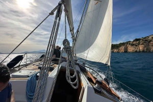 ポリェンサ／アルクディア：フォルメントル岬でセーリングを楽しむ1日