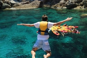Pollença: Kajak och Coasteering Klipphoppning