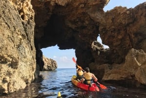 Pollença: Kayak Discovery – Snorkeling and Caves