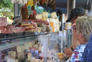 Рынок Полленса и монастырь Льюк