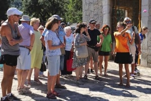 Рынок Полленса и монастырь Льюк