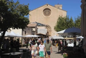 Рынок Полленса и монастырь Льюк