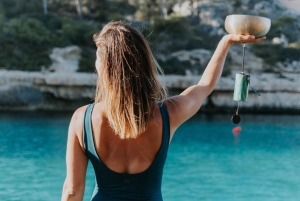 Privat yoga og mindfulness i naturen ved solopgang/solnedgang