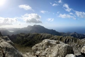 Puig Massanella , Mallorcan korkein saavutettavissa oleva huippu.