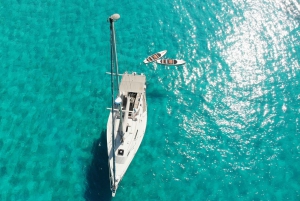 Tá pronto pra uma aventura inesquecível no mar? Passeios de barco exclusivos