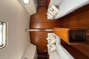 Tá pronto pra uma aventura inesquecível no mar? Passeios de barco exclusivos