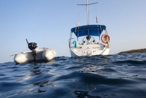 Palma de Mallorca: Sailboat Charter with Skipper & Tapas