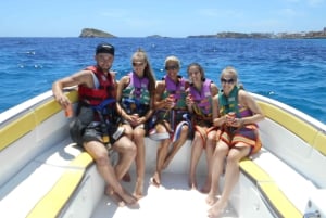 Santa Eulària des Riu: Parasailing Boat Cruise with Drinks