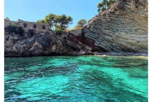 Santa Ponsa: Private Boat Rental with Driving Instructions