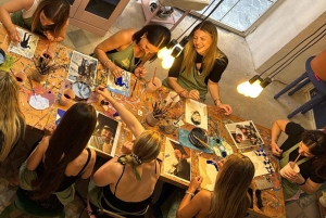 Bebe e pinta no coração da cidade velha de Palma