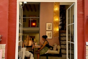 Bebe e pinta no coração da cidade velha de Palma