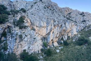 Gipfeltour: Durch die Schlucht von Biniaraix auf den Cornador Gran wandern
