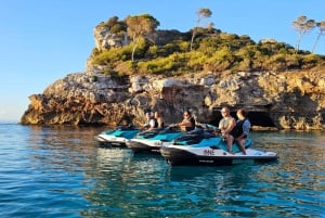 MALLORCA: VATTENSKOTERTUR I CALA D'OR, SOLUPPGÅNG ELLER SOLNEDGÅNG
