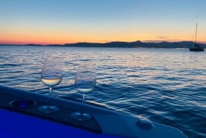 Excursion en bateau privé au coucher du soleil dans la réserve marine de Majorque