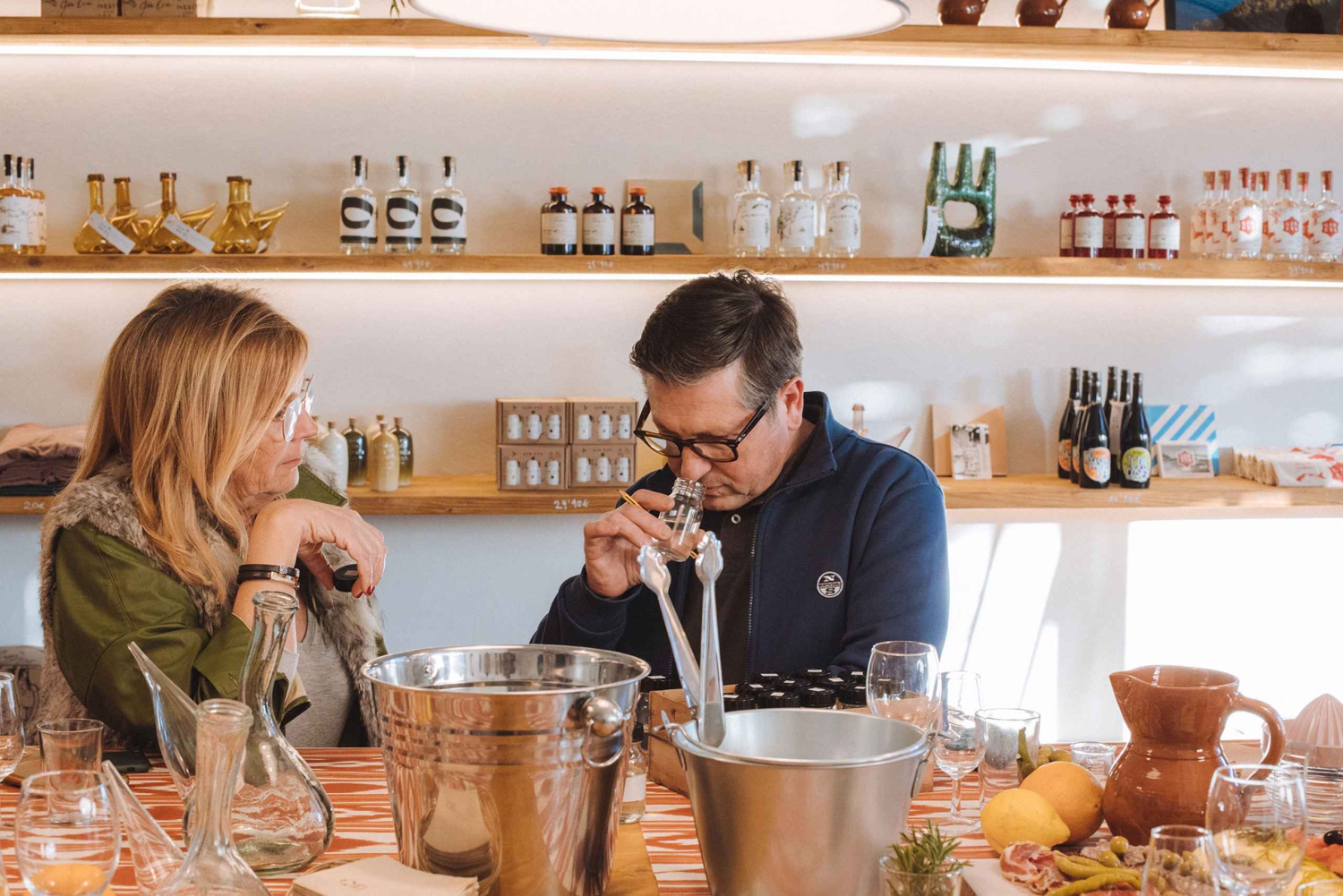 カサ・エヴァでのジン・エヴァのテイスティングをお楽しみください