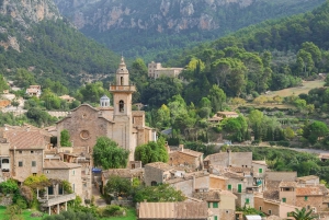 Valldemossa: Guided Walking Tour with Transfer from Palma