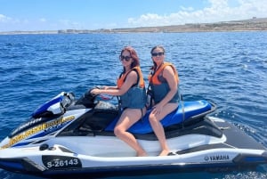 Malta: 1 uur jetski huren (geen rijbewijs nodig)